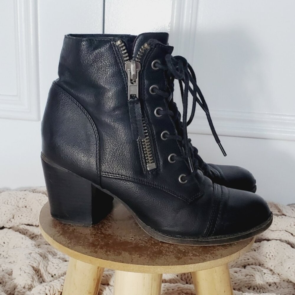 Vintage Y2K MADDEN GIRL "Whipster" Lace Up Prairie Ankle Boots - Picture 9 of 15